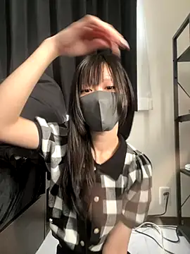 Snapshot of Arisa1_tyan chatting on November 6, 2025, 5:33 am Arisa1 tyan online show from November 6, 2025, 5:33 am