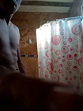 matiatr1112 online show from February 4, 2026, 8:48 pm