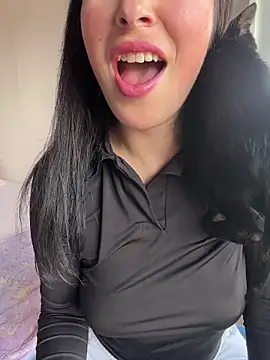 Snapshot of Mia_salinass chatting on February 13, 2026, 7:47 pm Mia salinass online show from February 13, 2026, 7:47 pm