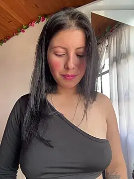 Snapshot of Mia_salinass chatting on February 6, 2026, 5:09 pm Mia salinass online show from February 6, 2026, 5:09 pm