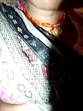 Snapshot of Puja51 chatting on October 24, 2025, 10:36 am Puja51 online show from October 24, 2025, 10:36 am