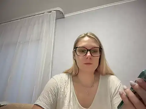 NikexPretty online show from October 29, 2025, 8:19 pm