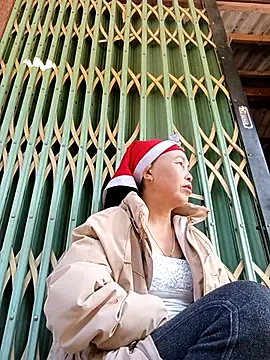 me-cute online show from December 1, 2025, 1:39 am