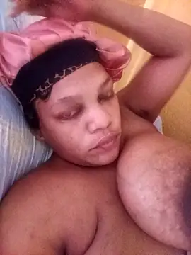 HappygalTheQueen online show from December 15, 2025, 2:56 pm