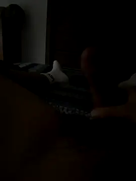 Snapshot of foyones420 chatting on November 17, 2025, 2:54 pm foyones420 online show from November 17, 2025, 2:54 pm