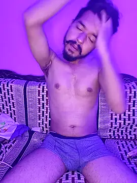 Snapshot of fcukboiiiii69 chatting on April 7, 2026, 11:01 am fcukboiiiii69 online show from April 7, 2026, 11:01 am