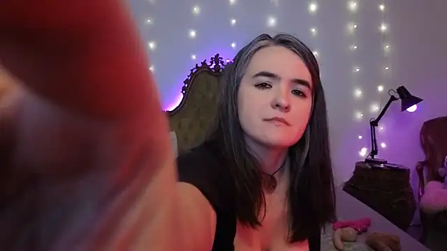 Snapshot of SilkenSin chatting on March 29, 2026, 10:17 am SilkenSin online show from March 29, 2026, 10:17 am