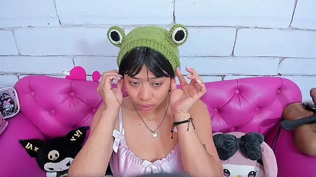 SafiroAgataaa online show from November 8, 2025, 2:48 am