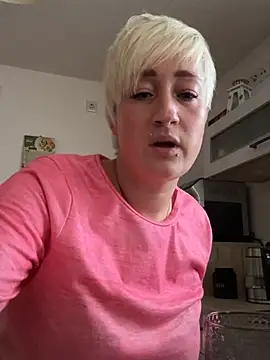 Rozendefotz online show from July 17, 2026, 1:08 pm