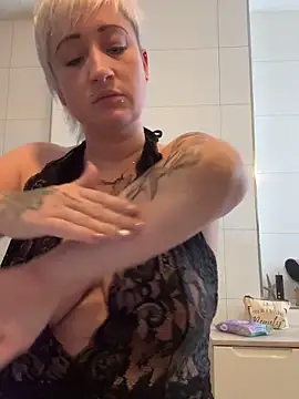 Rozendefotz online show from November 8, 2025, 8:51 am