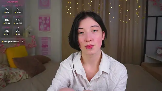 JuanaFriesz online show from February 25, 2026, 9:20 am