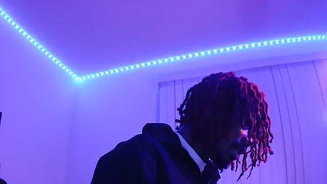 risktakinndolo online show from September 25, 2025, 2:17 am