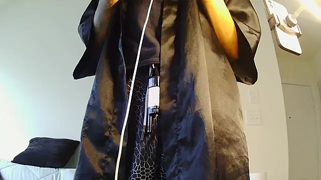 risktakinndolo online show from September 15, 2025, 5:13 pm