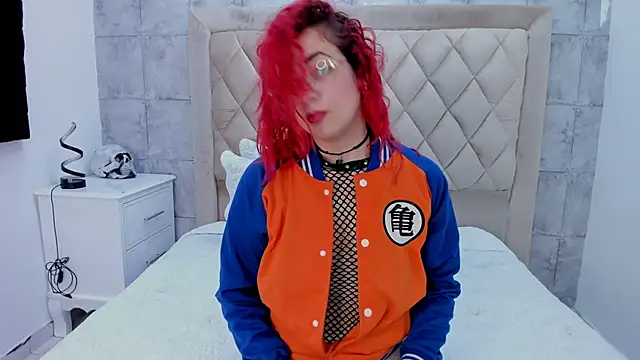 RoxanneStorm  online show from November 13, 2025, 12:31 pm