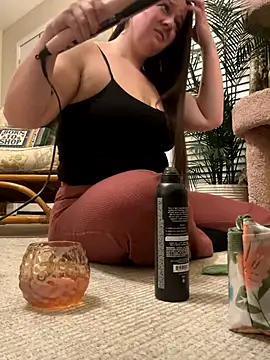 Snapshot of princessveexo chatting on November 16, 2025, 2:16 am princessveexo online show from November 16, 2025, 2:16 am