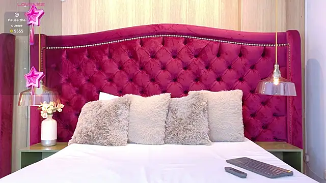 MiaTaylorSweet online show from September 10, 2025, 12:26 pm