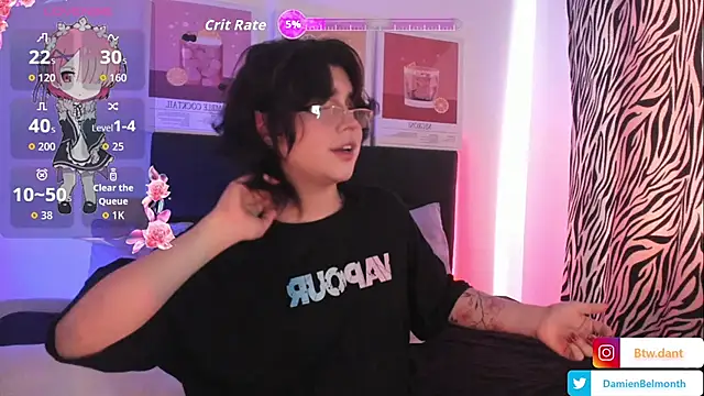 Snapshot of damienbeltmonth chatting on October 14, 2025, 3:45 pm damienbeltmonth online show from October 14, 2025, 3:45 pm