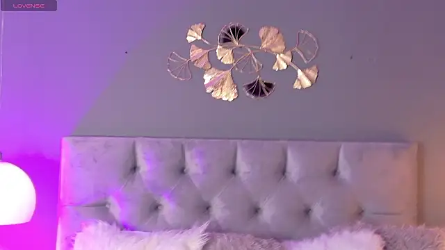 Snapshot of kendalFox_ chatting on February 24, 2026, 2:34 am kendalFox online show from February 24, 2026, 2:34 am