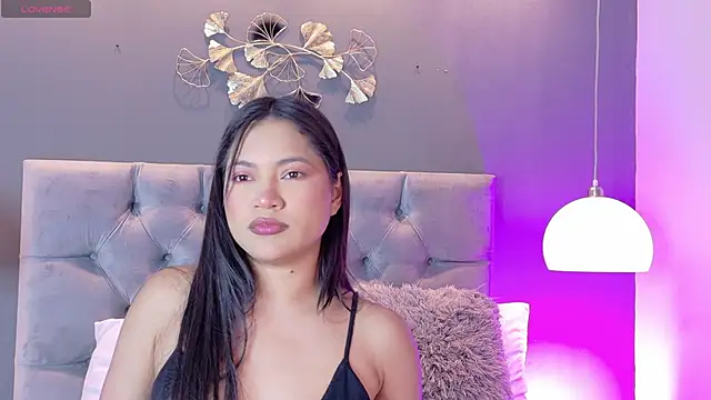 Snapshot of kendalFox_ chatting on February 10, 2026, 2:43 am kendalFox online show from February 10, 2026, 2:43 am