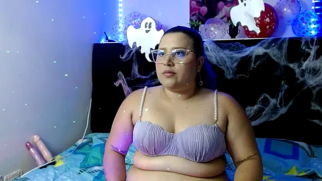 EmmaTower online show from October 8, 2025, 7:03 pm