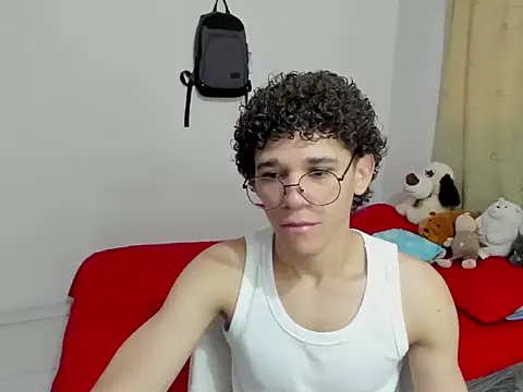 Tom Blues online show from October 2, 2025, 1:36 pm