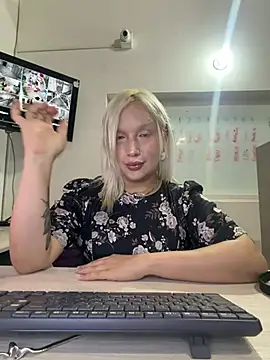 Sun Sooll  online show from June 11, 2026, 12:32 am