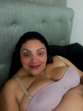 tiffany Johnson1 online show from December 4, 2025, 1:26 am