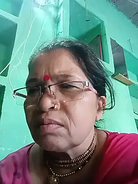 Manavi x online show from June 2, 2026, 12:38 pm