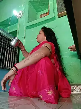 Manavi x online show from June 25, 2026, 9:14 am