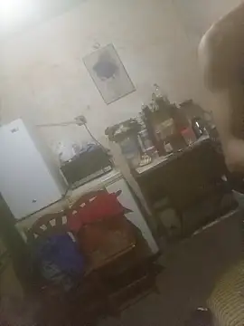 Snapshot of Bebicho14 chatting on December 18, 2025, 12:38 am Bebicho14 online show from December 18, 2025, 12:38 am