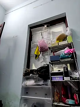 simsim-00 online show from February 12, 2026, 2:22 am