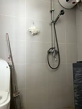 Snapshot of xixi-kiki chatting on September 10, 2025, 4:11 am xixi-kiki online show from September 10, 2025, 4:11 am