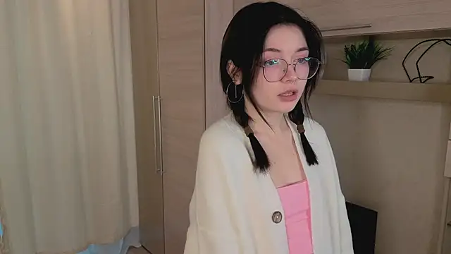 Susan Gardner online show from November 20, 2025, 6:14 am