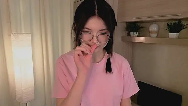 Susan Gardner online show from November 21, 2025, 6:12 am