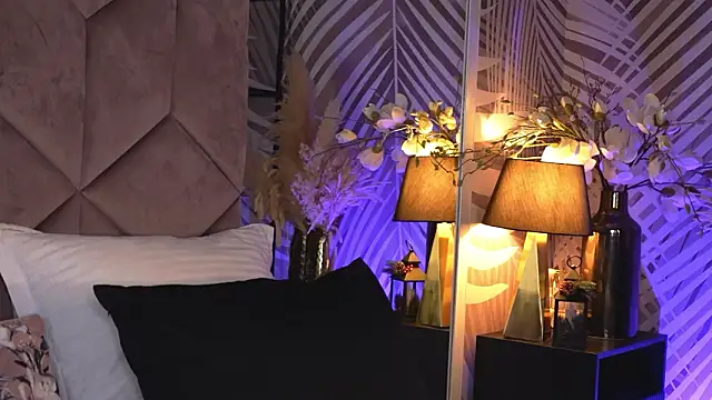 EvaRhea online show from February 9, 2026, 4:32 am