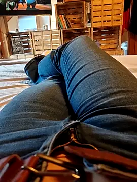 Horny mummy online show from February 24, 2026, 3:35 pm