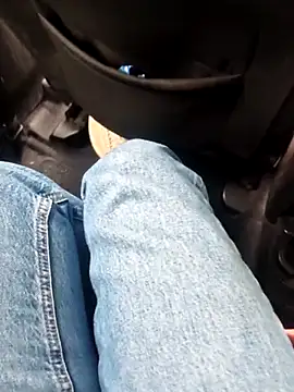 Snapshot of Horny_mummy chatting on September 25, 2025, 12:44 pm Horny mummy online show from September 25, 2025, 12:44 pm