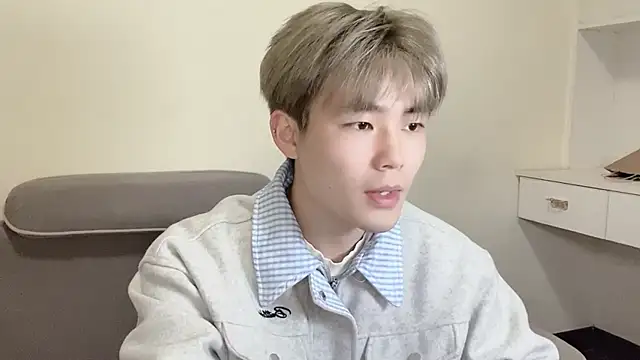 xiaoyang5200 online show from January 17, 2026, 2:31 pm