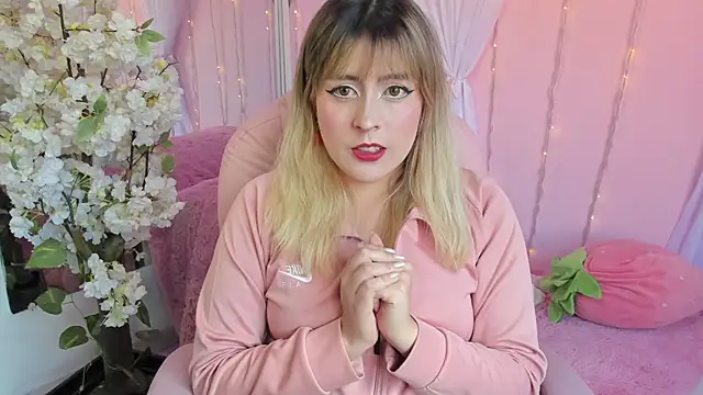 Jenny Wolridge  online show from February 21, 2026, 6:54 pm