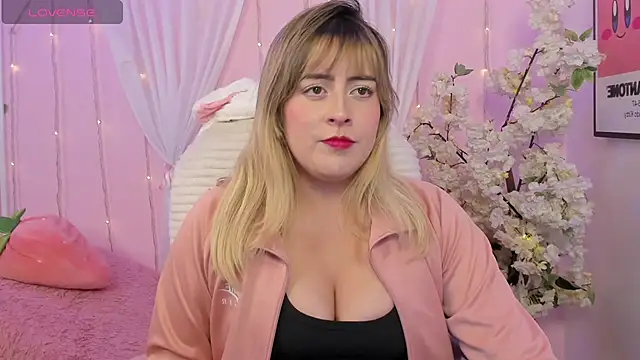 Jenny Wolridge  online show from February 8, 2026, 10:07 pm