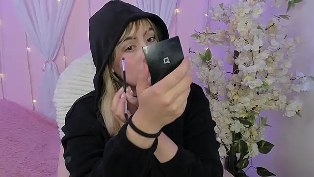 Jenny Wolridge  online show from February 20, 2026, 8:11 pm