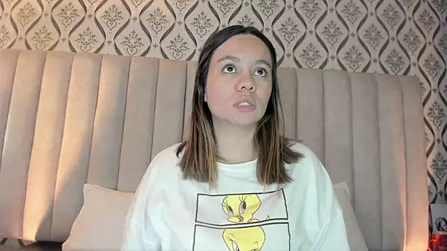 Sky Junne online show from March 20, 2026, 4:41 pm