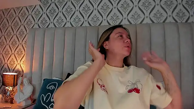 Sky Junne online show from March 30, 2026, 5:25 pm