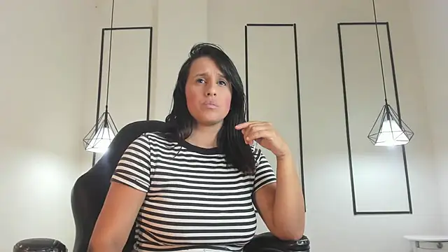 victoria fooxx online show from October 14, 2025, 12:22 am