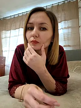 VeroLoverx online show from April 21, 2026, 12:45 pm