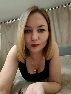 VeroLoverx online show from November 22, 2025, 3:55 pm