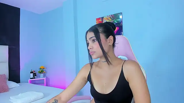 SammyRose  online show from September 28, 2025, 7:10 pm