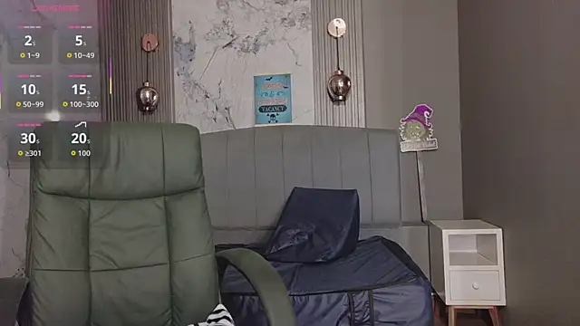 Snapshot of katia_green1 chatting on October 31, 2025, 12:02 pm katia green1 online show from October 31, 2025, 12:02 pm