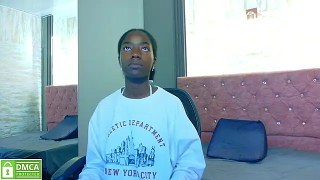 Snapshot of katia_green1 chatting on September 26, 2025, 5:53 pm katia green1 online show from September 26, 2025, 5:53 pm