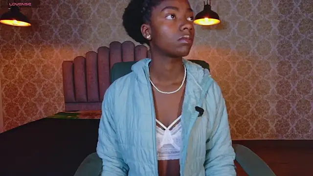 Snapshot of katia_green1 chatting on November 24, 2025, 1:11 pm katia green1 online show from November 24, 2025, 1:11 pm